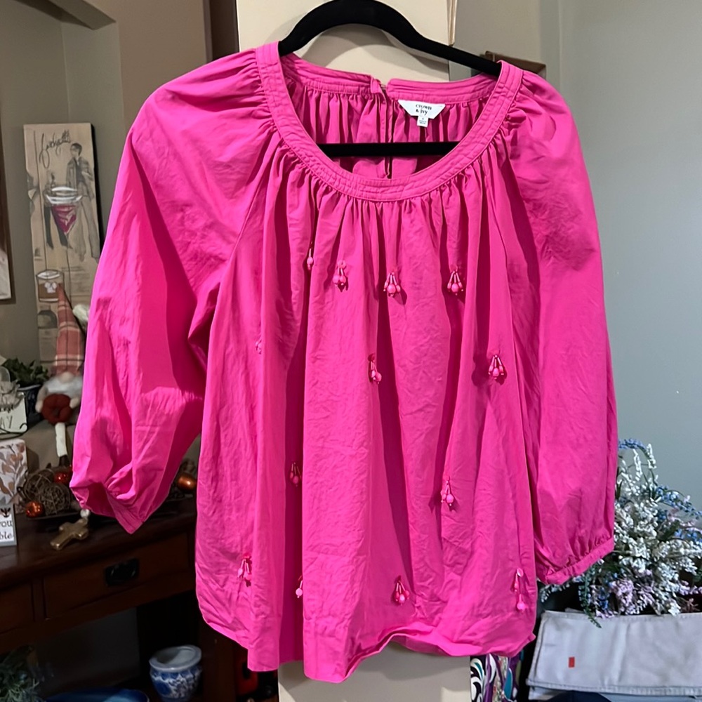 Crown and Ivy top